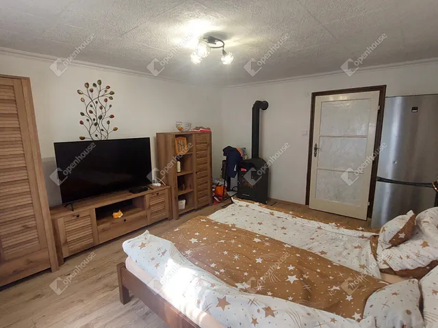 Eladó üdülő és hétvégi ház Oroszlány 65 nm