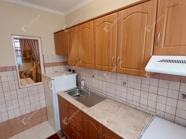 Eladó ház Oroszlány 96 nm