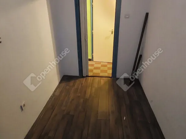 Eladó lakás Tatabánya, Újváros 43 nm