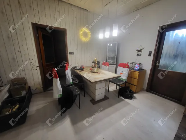 Eladó ház Mogyorósbánya 130 nm