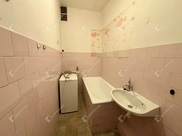 Kiadó lakás Tatabánya, Újváros 36 nm