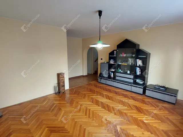 Eladó ház Vértesszőlős 180 nm