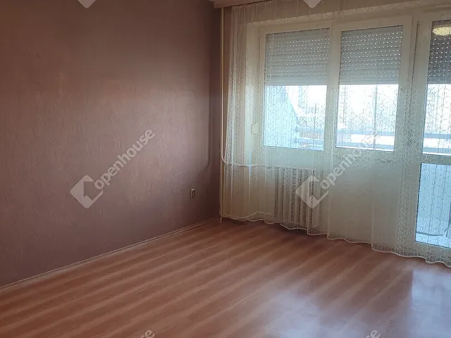 Eladó lakás Tatabánya, Gál István-lakótelep 55 nm