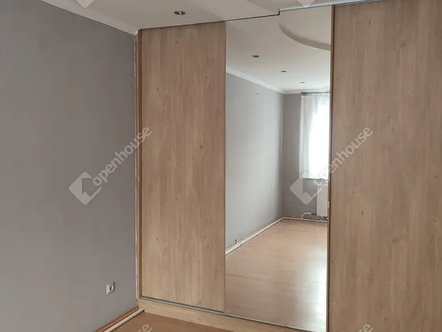 Eladó lakás Tatabánya, Sárberki lakótelep 67 nm