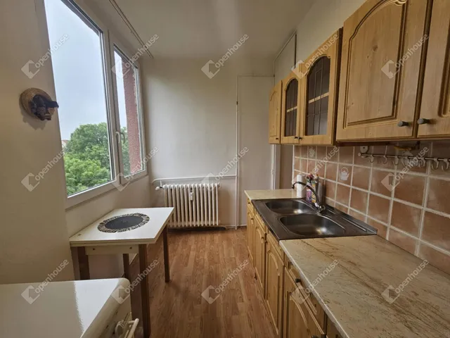 Eladó lakás Tatabánya, Dózsakert 55 nm