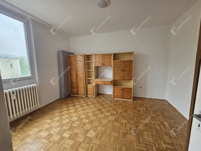 Eladó lakás Tatabánya, Dózsakert 55 nm