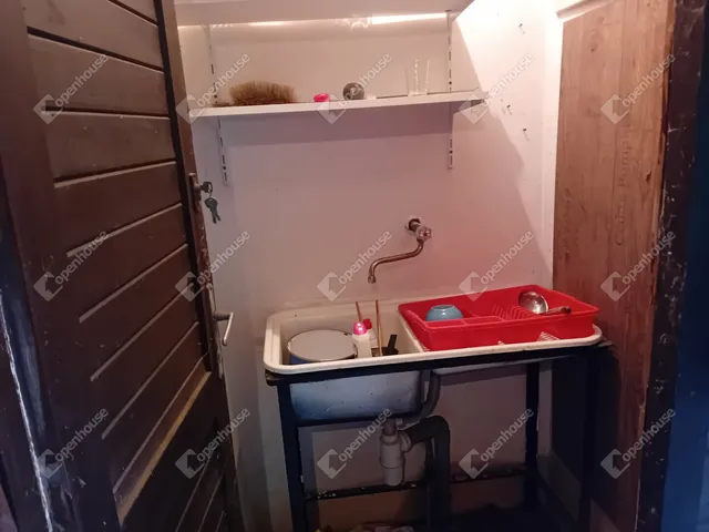 Eladó üdülő és hétvégi ház Tatabánya 10 nm