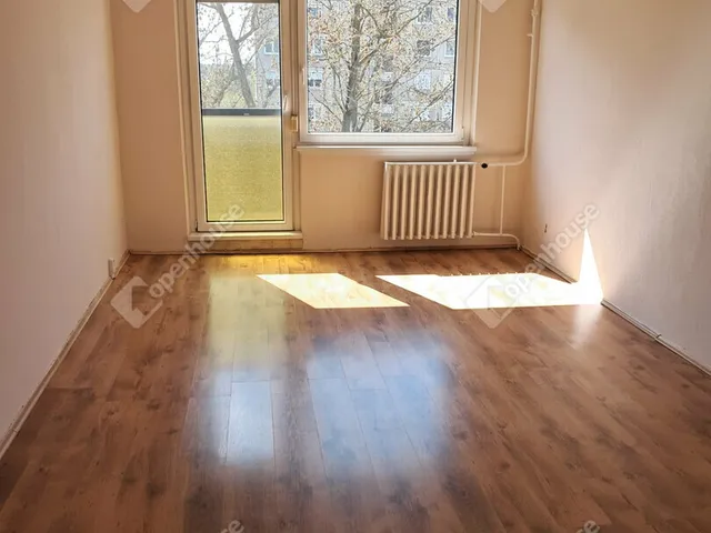 Eladó lakás Tatabánya, Bánhidai lakótelep 53 nm