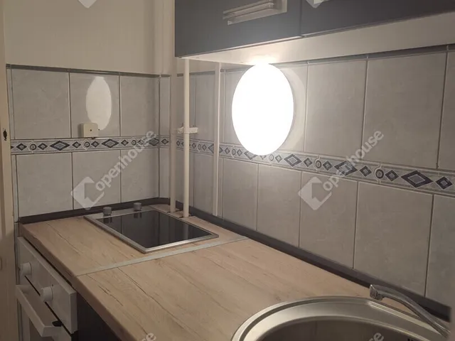 Kiadó lakás Tatabánya, Újváros 36 nm