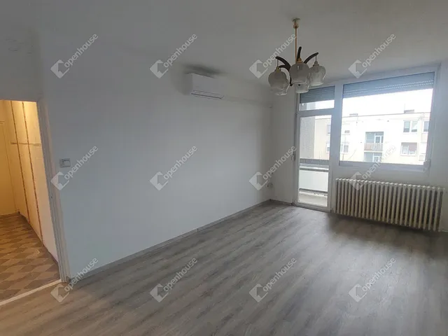 Eladó lakás Tatabánya, Dózsakert 54 nm