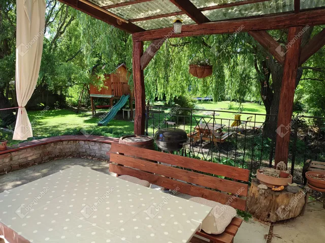 Eladó ház Oroszlány 91 nm