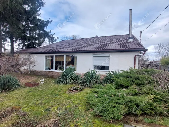 Eladó ház Környe 77 nm