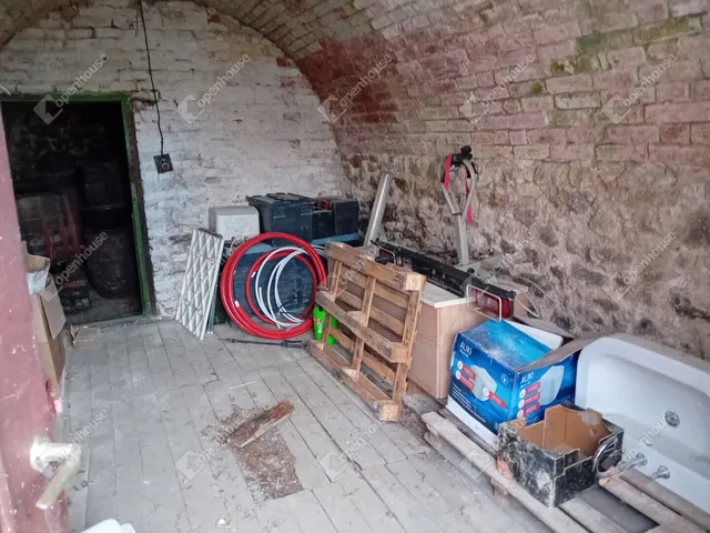 Eladó telek Környe 120 nm