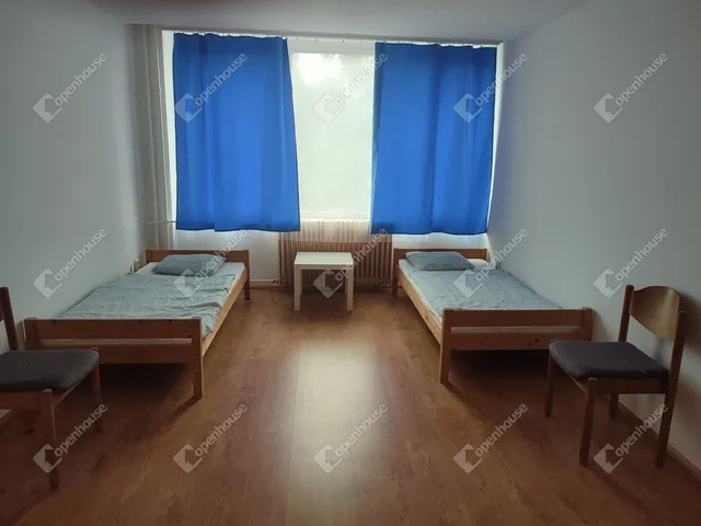 Eladó kereskedelmi és ipari ingatlan Tatabánya, Óváros 2039 nm