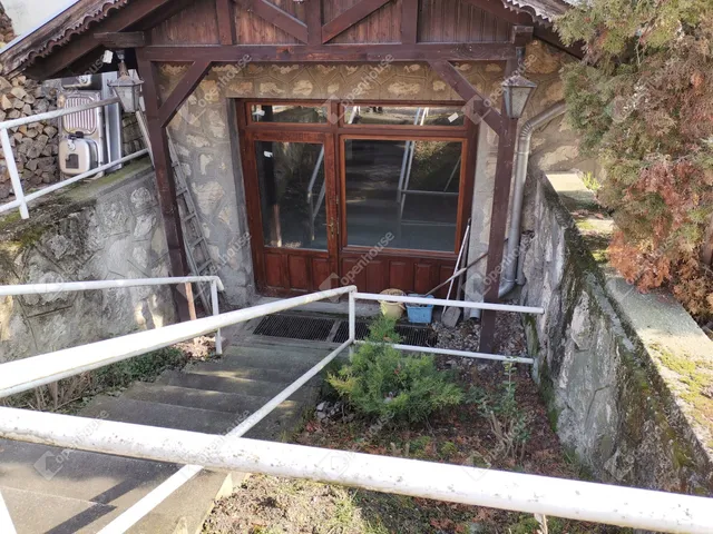 Eladó ház Komárom, Szőny 79 nm