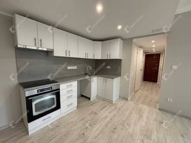 Eladó lakás Tatabánya, Újváros 43 nm