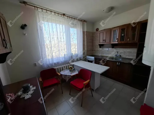 Eladó lakás Oroszlány 50 nm