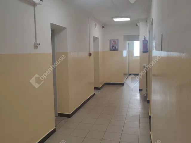 Kiadó kereskedelmi és ipari ingatlan Tata, Agostyán 450 nm
