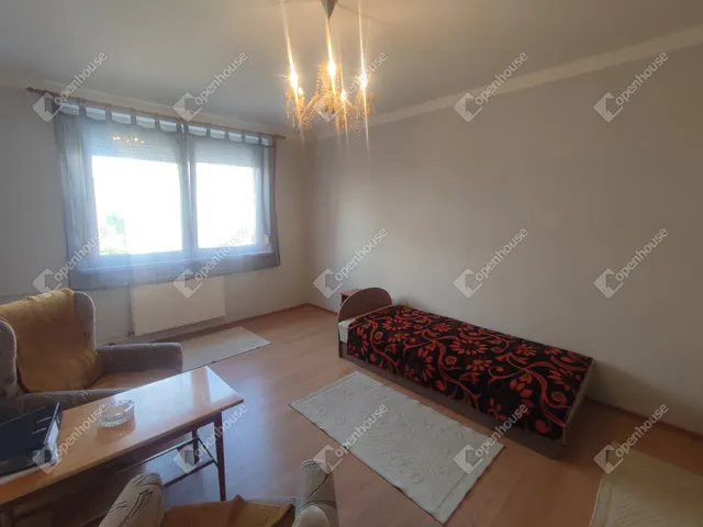 Kiadó lakás Tatabánya, Újváros 53 nm