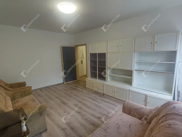 Eladó lakás Tatabánya, Dózsakert 54 nm