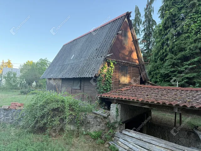 Eladó telek Oroszlány 811 nm