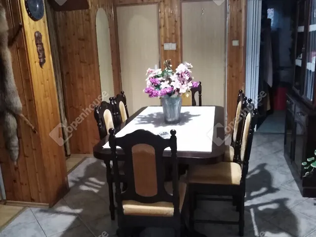 Eladó ház Tatabánya, Bánhida 166 nm