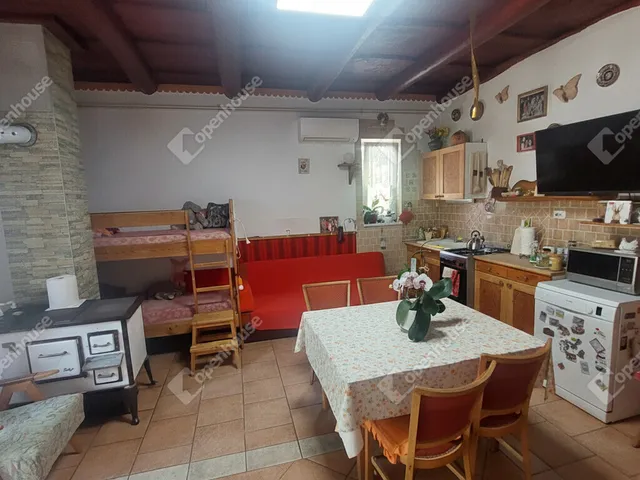 Eladó ház Oroszlány 51 nm