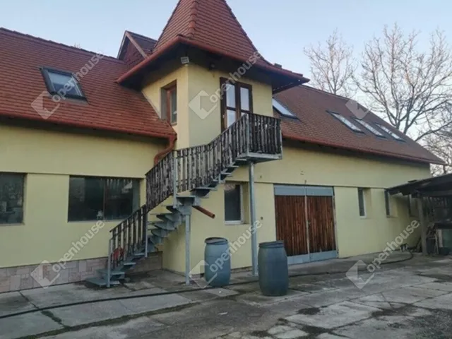 Eladó ház Tata, Újtelep 154 nm