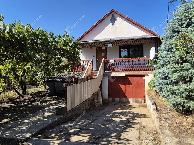 Eladó ház Oroszlány 38 nm
