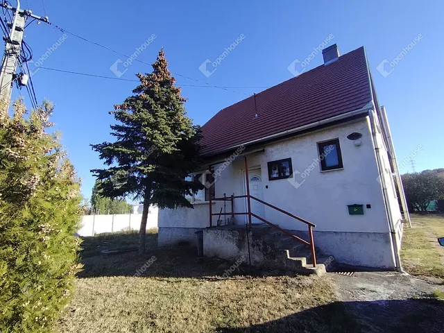 Eladó ház Süttő 146 nm