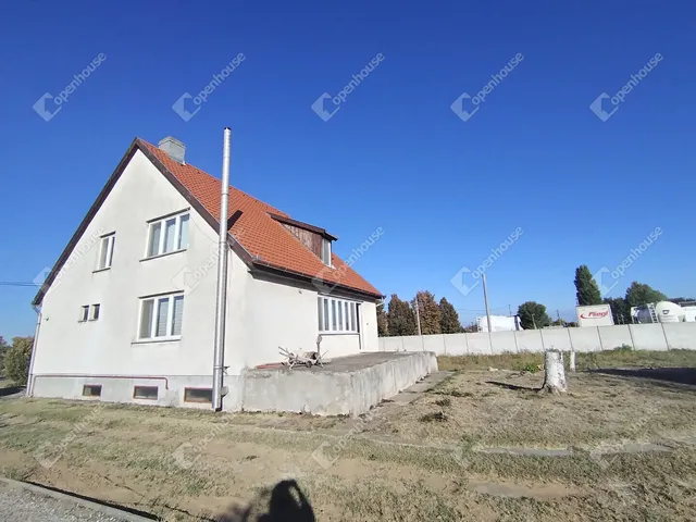 Eladó ház Süttő 146 nm