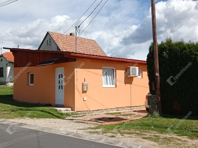 Eladó ház Zalaegerszeg, Szenterzsébethegy 30 nm