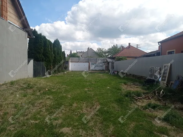 Eladó telek Zalaegerszeg, Ola 307 nm