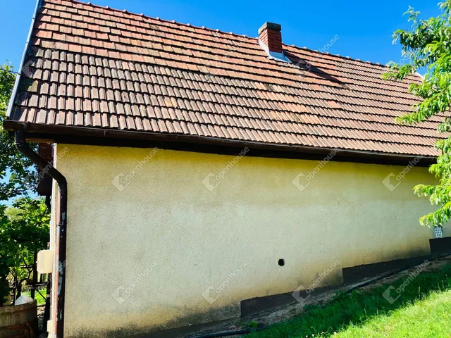 Eladó telek Alsópáhok 5247 nm