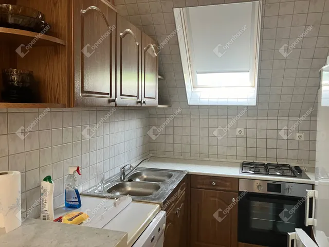 Kiadó kereskedelmi és ipari ingatlan Lenti 72 nm