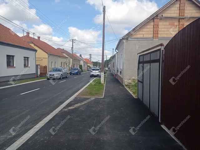 Eladó telek Zalaegerszeg, Ola 307 nm