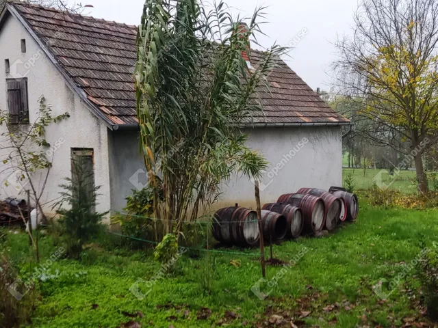 Eladó telek Sármellék 7300 nm