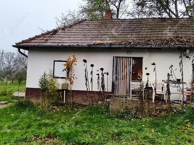 Eladó telek Sármellék 7300 nm