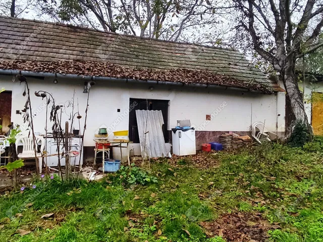 Eladó telek Sármellék 7300 nm