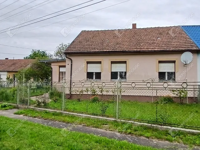 Eladó ház Bázakerettye 67 nm