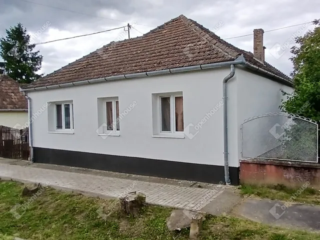 Eladó ház Batyk 97 nm