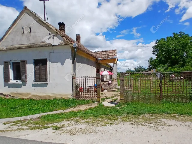 Eladó ház Batyk 60 nm