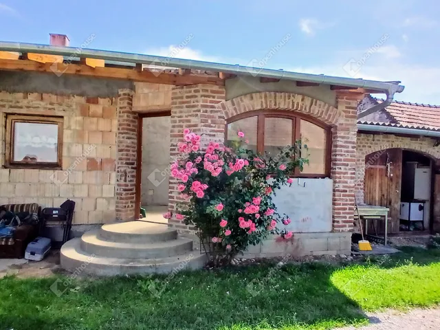 Eladó ház Nova 80 nm