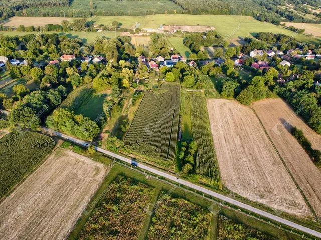 Eladó telek Nagykutas 4424 nm