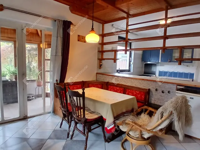 Eladó lakás Alsópáhok 103 nm