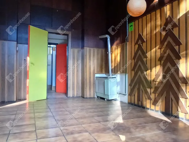 Eladó kereskedelmi és ipari ingatlan Gellénháza 101 nm