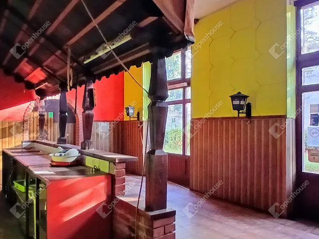 Eladó kereskedelmi és ipari ingatlan Gellénháza 101 nm