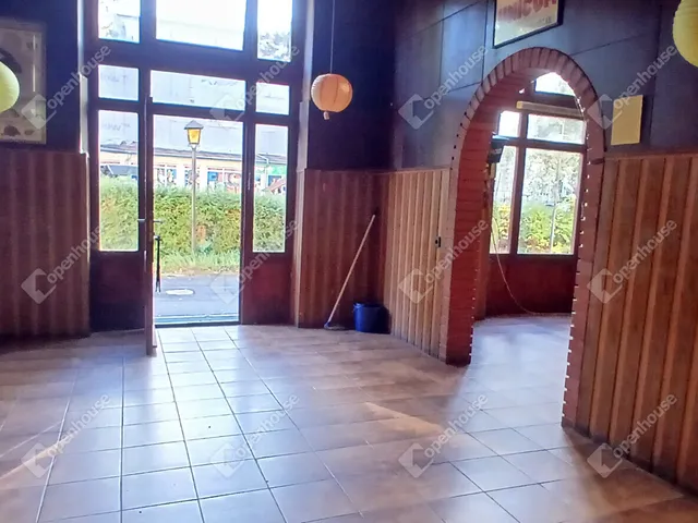 Eladó kereskedelmi és ipari ingatlan Gellénháza 101 nm