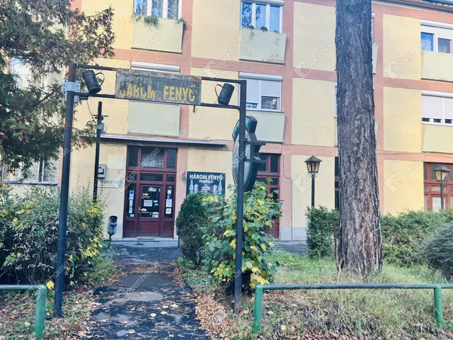 Eladó kereskedelmi és ipari ingatlan Gellénháza 101 nm