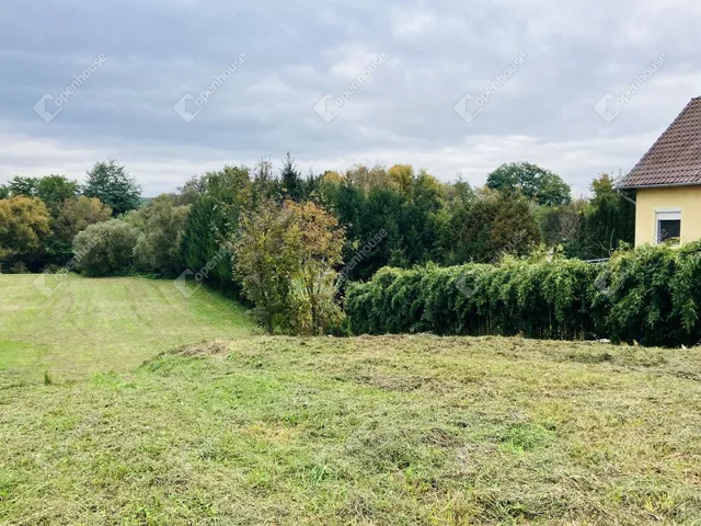 Eladó telek Zalalövő 1672 nm